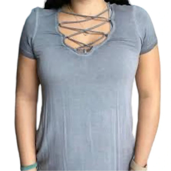 AMERICAN EAGLE  Soft & Sexy Collection SZ XS Dusty Grey Triple Criss Cross Tee - Picture 1 of 1